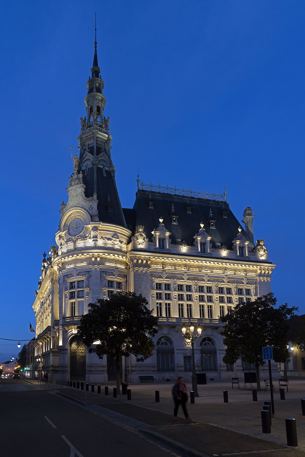 Hotel de Ville-Sens-017