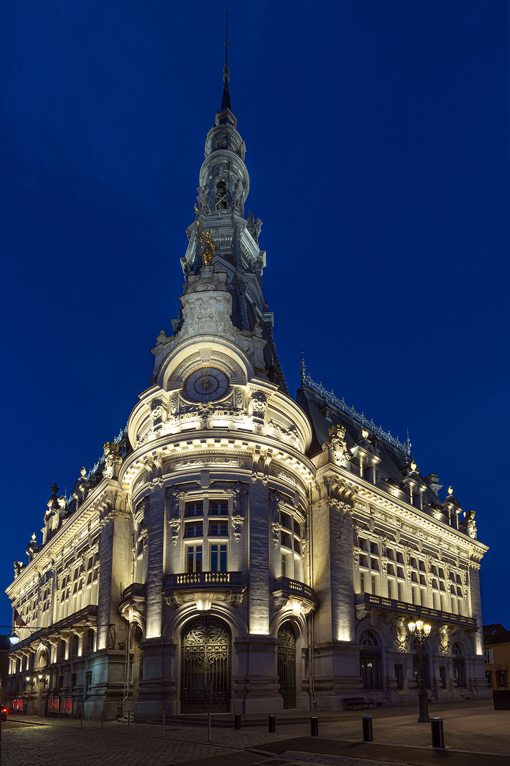 Hotel de Ville-Sens-115