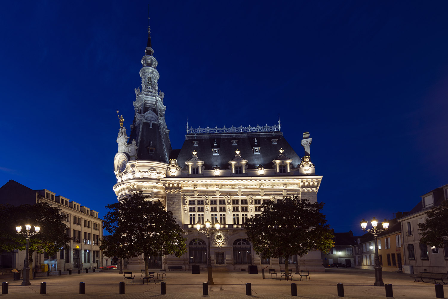 Hotel de Ville-Sens-119